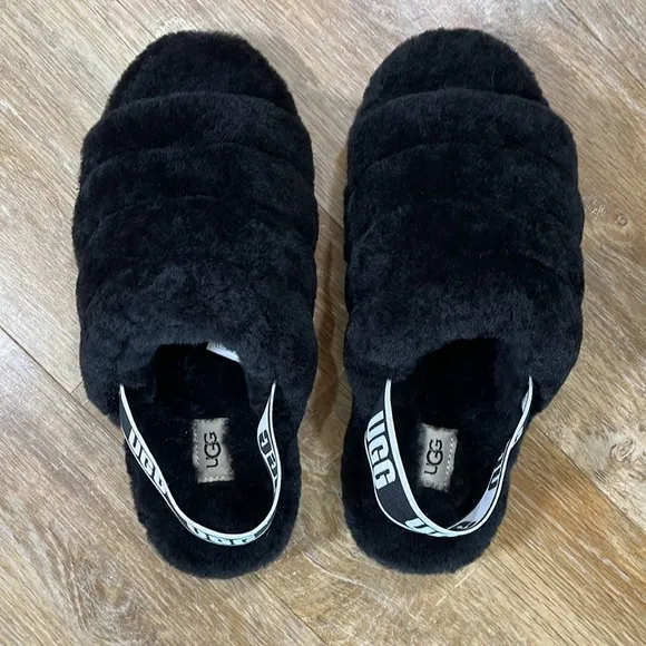UGG Fluff Yeah Black Slippers Women's 10 Slides New Without Box Ankle Strap Logo