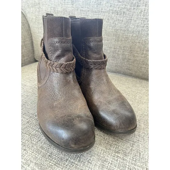 Ugg Krewe Ankle Boots Size 8 Chocolate Brown Leather Moto Harness Chelsea Bootie