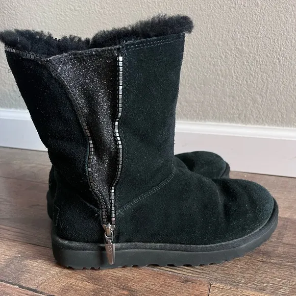 UGG Marice Black Sequin classic Boots women’s size 7