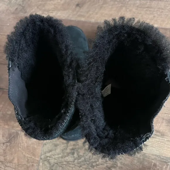 UGG Marice Black Sequin classic Boots women’s size 7