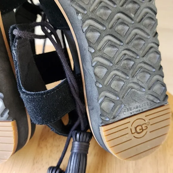 UGG Maryssa tassel black sandals size 7.5