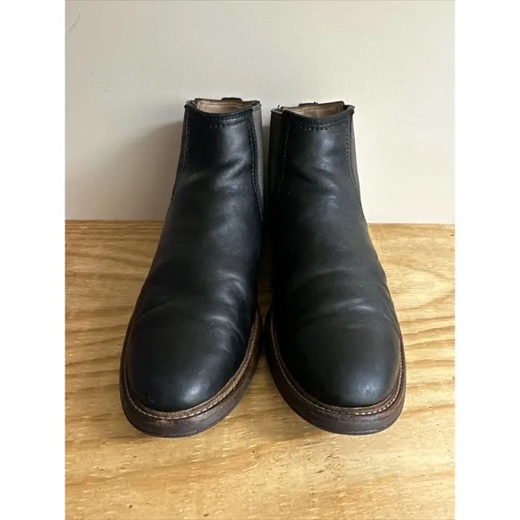 UGG Men Black Chelsea Boots Size‎ 10.5 M