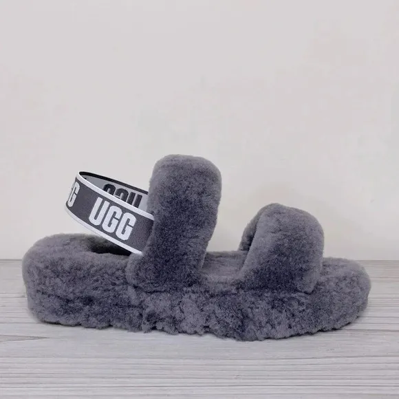 UGG Oh Yeah Slipper  Slides  fluffy cozy warm campus