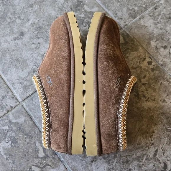 UGG Tasman clog slippers slides brown sheepskin size 9