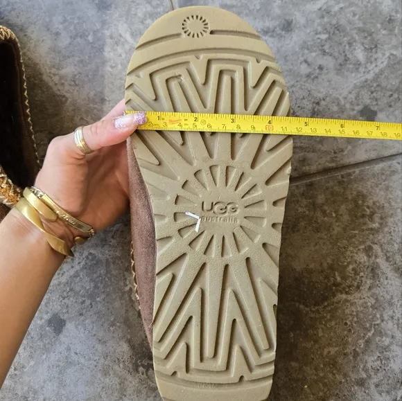 UGG Tasman clog slippers slides brown sheepskin size 9