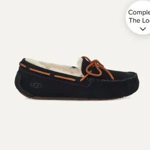 UGG womens Dakota Moccasin Slipper slides Black Suede, Size 6 NWOT