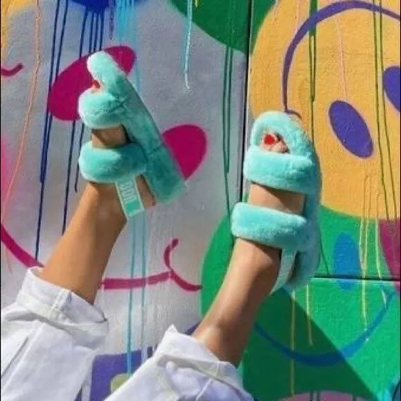 UGG Oh Yeah Shearling Slides!