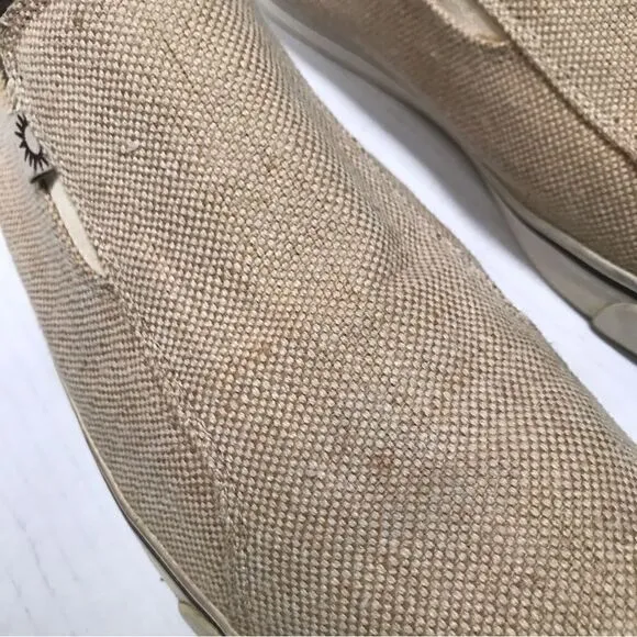 UGG tan canvas slide on loafers 11