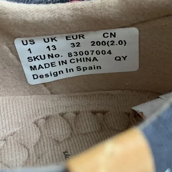 UIN Canvas Space Shoes Loafers 1 US 32 EUR Universe Saturn U in Story School