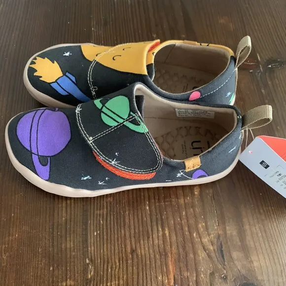 UIN Canvas Space Shoes Loafers 1 US 32 EUR Universe Saturn U in Story School