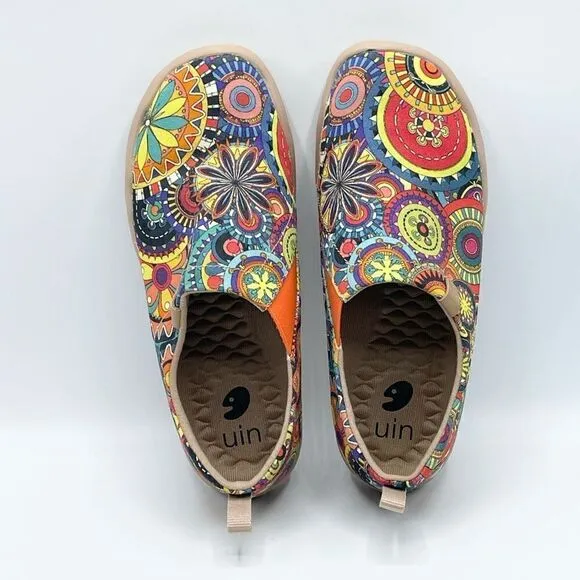 UIN Fashion Floral Painted Canvas Art slip on loafers - Women’s 6
