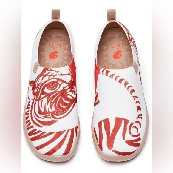UIN Men's Walking Shoes Canvas Casual Lightweight Comfort Sneaker (Tiger Roar)