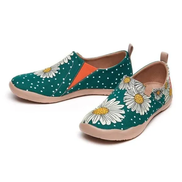 UIN Women's Fashion Floral Canvas Slip-On Ladies Travel Shoes (Starnight Daisy)