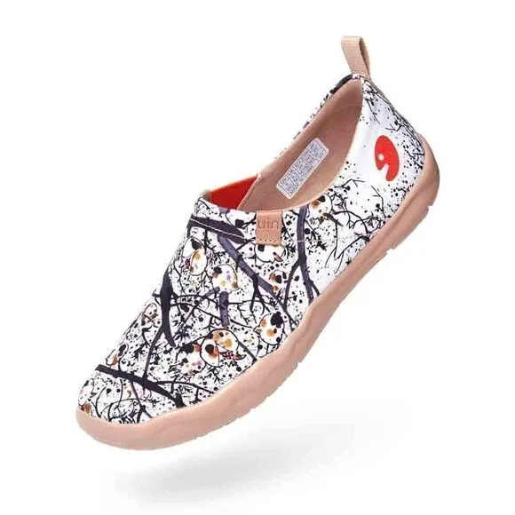 UIN Women's Art Painted Slip Ons Flats Painted Canvas Shoe (Pomegranate)