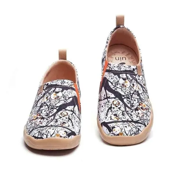 UIN Women's Art Painted Slip Ons Flats Painted Canvas Shoe (Pomegranate)