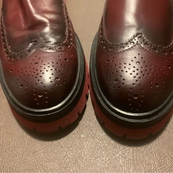 UNGARO Wingtip Leather Chelsea Lug Boots 10.5