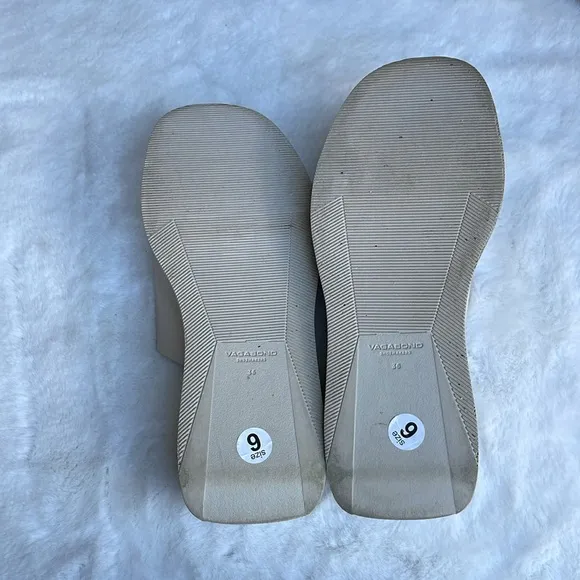 Vagabond Courtney leather sandals in off white