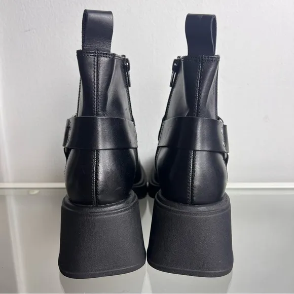 Vagabond Shoemakers Women’s Black Dorah Leather Heeled Chelsea Boots