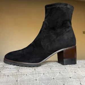 Vaneli Black Suede Leather Lug Sole Heeled Booties Boots Side Zip Women’s 12 M