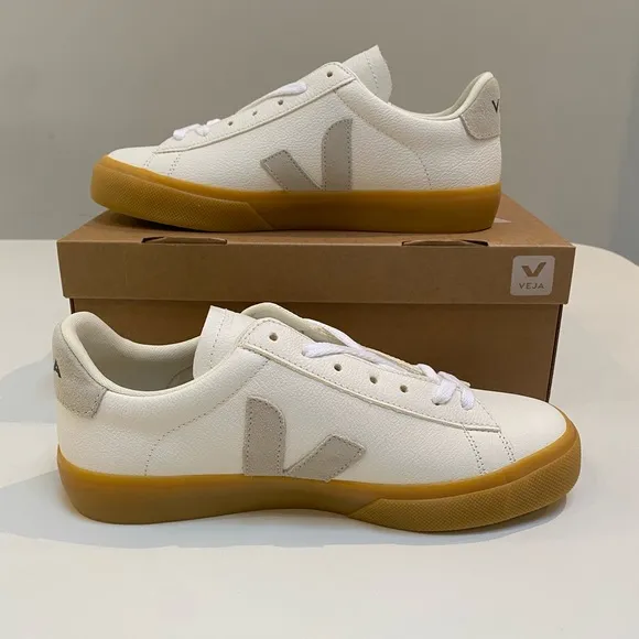 Veja Campo Leather Sneaker Extra White/Natural/Gum Sole 39EU/8US, 40EU/9US NIB