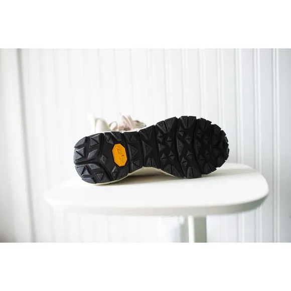 Veja Dekkan Sneakers US 9 / 40 NEW