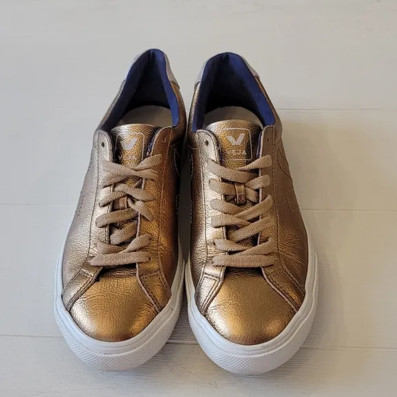 Veja Esplar Low Sneakers in Metallic Bronze