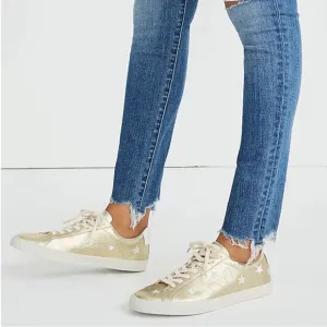 Veja Esplar Low Sneakers in Star-Embroidered Gold Leather