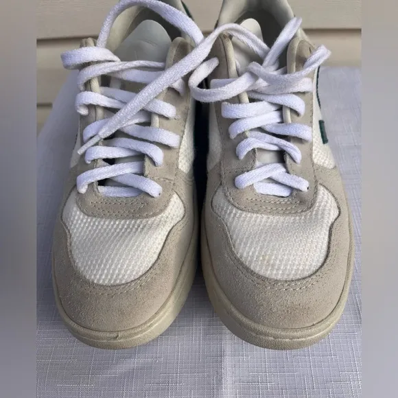 Veja off white low top colorblock of suede and leather,V logo,rubber outsole, 7
