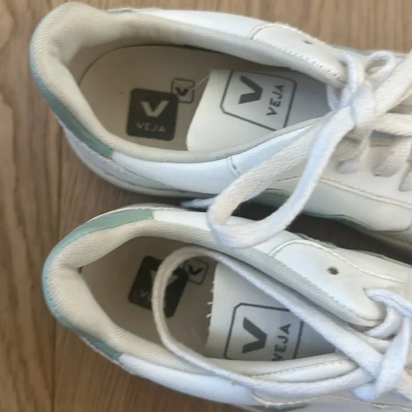 Veja™ Vegan Leather V-10 Sneakers in White Matcha size 8 women’s