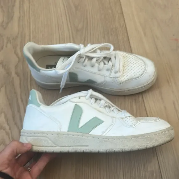 Veja™ Vegan Leather V-10 Sneakers in White Matcha size 8 women’s