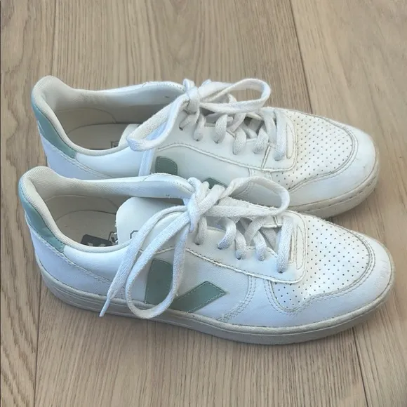 Veja™ Vegan Leather V-10 Sneakers in White Matcha size 8 women’s