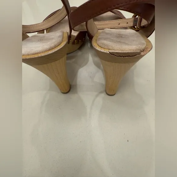 Veronica Beard Brown Leather Cross-Over Sandals