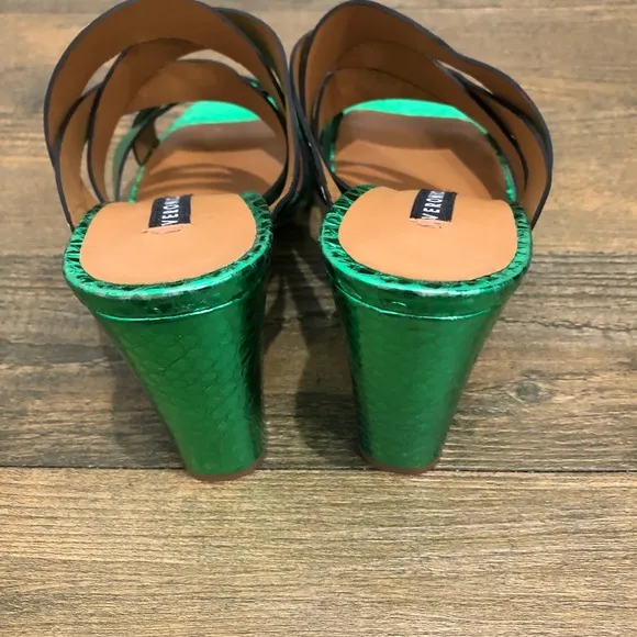 Veronica Beard Metallic Green Leather Sandals Sz. 39.5 NWB