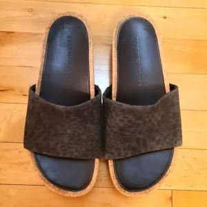 Veronica Beard Dresdyn Slides Black Animal Print