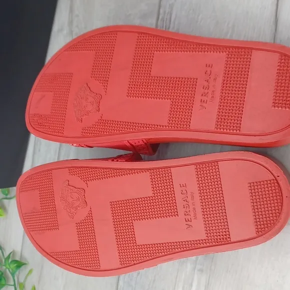 Versace Palazzo Medusa Pool Slides
