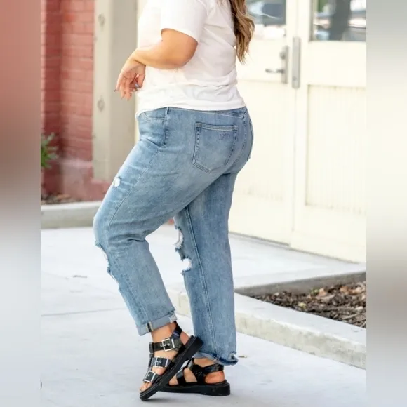 VERVET BY FLYING MONKEY Dreamland High Rise Boyfriend Jeans Relaxed Plus 20W 22W