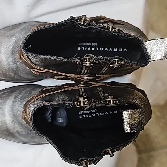 Very Volatile Yokel Boots