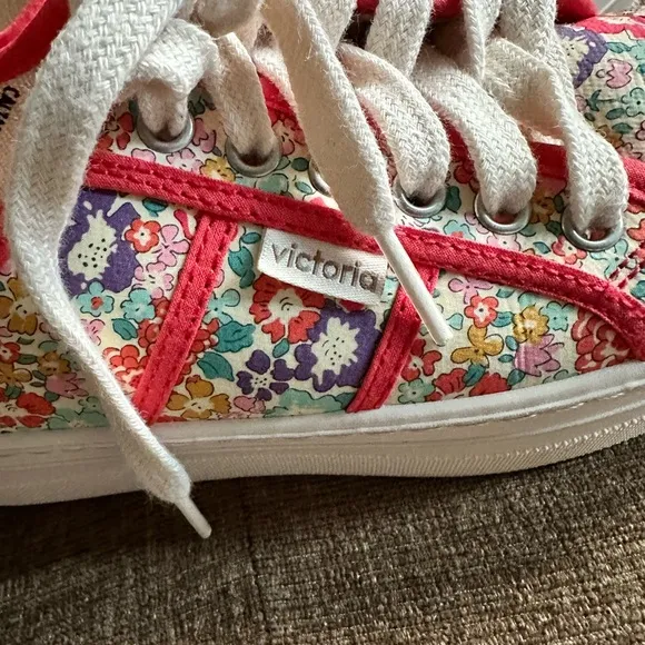 Victoria Barcelona Liberty Floral Print Platform Sneakers sz: 4