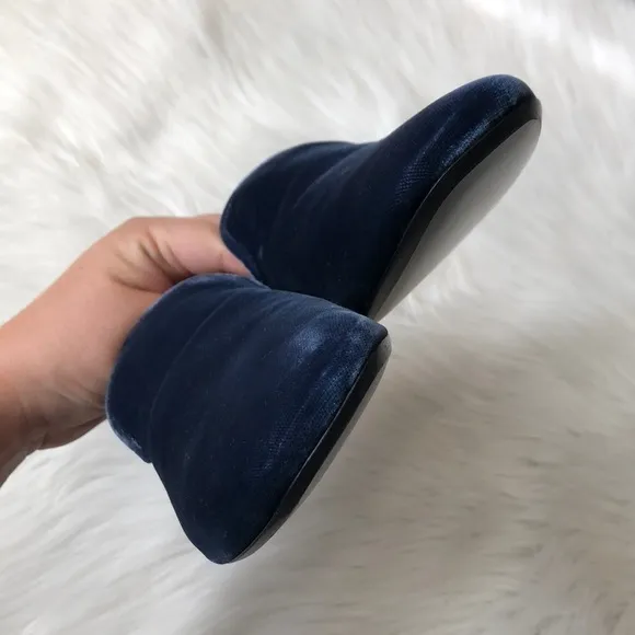 Vince Bray Blue Velvet Smoking Loafer Flats 6