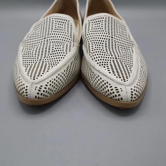 Vince Camuto Flat Loafers Womens 8 White Career Polished Perforated Classic Twee