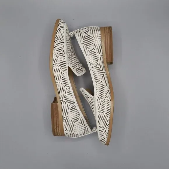 Vince Camuto Flat Loafers Womens 8 White Career Polished Perforated Classic Twee