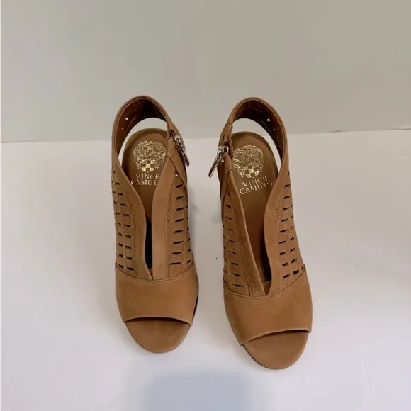 Vince Camuto Korsta Peep Toe Heel Size 6.5