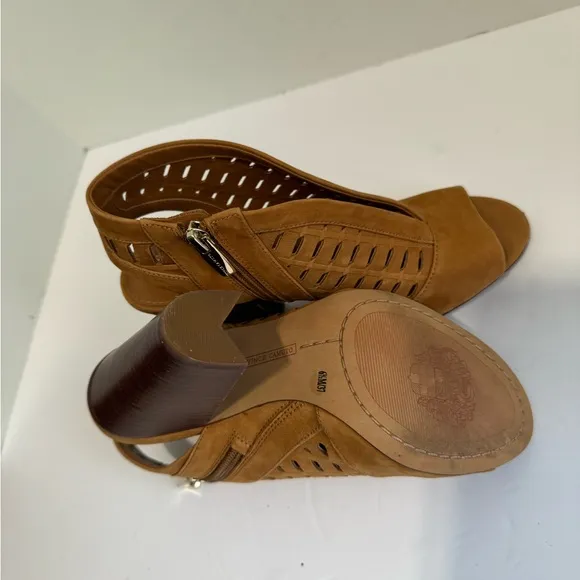Vince Camuto Korsta Peep Toe Heel Size 6.5