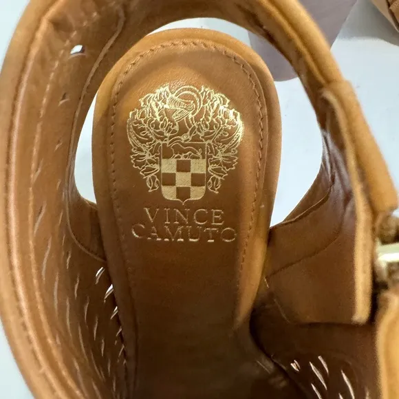 Vince Camuto Korsta Peep Toe Heel Size 6.5