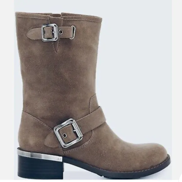 Vince Camuto VC Windy Foxy Verona leather upper tan boots with buckle Sz-6.5M. I