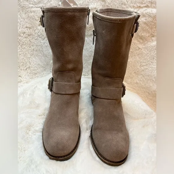 Vince Camuto VC Windy Foxy Verona leather upper tan boots with buckle Sz-6.5M. I