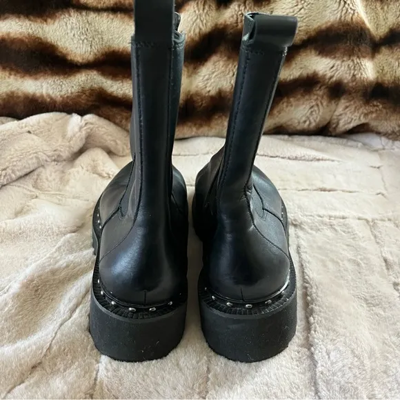 Vince Camuto Women's Meendey Black Leather Chelsea Bootie Studs Boots - 9.5