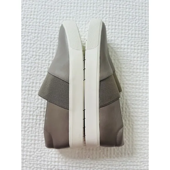 Vince. Corbin Women's Taupe Leather Slip-On Sneaker Shoes Flats Loafers Size 6M