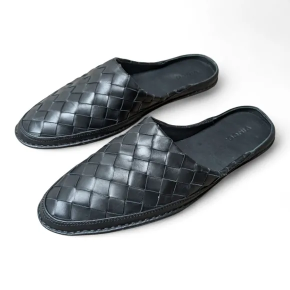 Vince Freeman Black Woven Slides Mules Women's Size 8 Medium