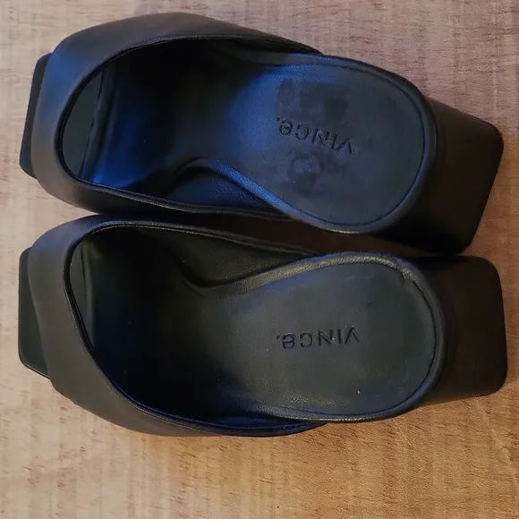 Vince leather Slip Sandals